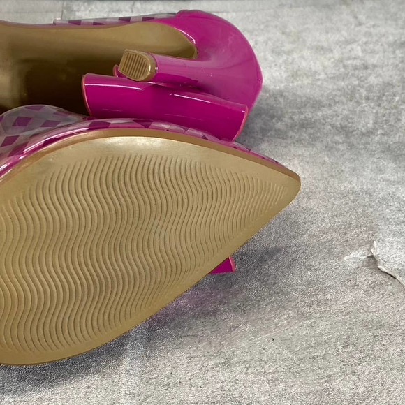 BETSEY JOHSON Women's Fuchsia Checkered Kaison Pointed-Toe Pumps SZ 5 - Picture 8 of 11